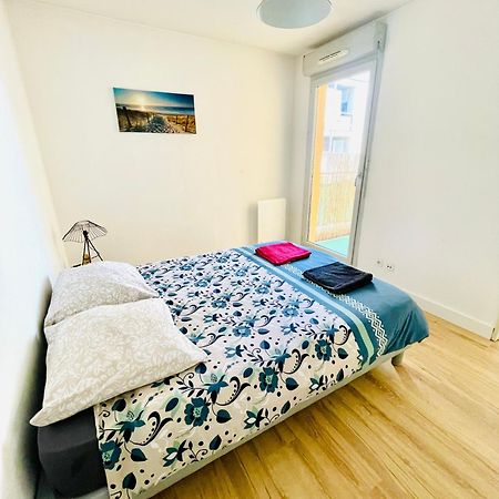 Appartement Avec Place De Parking Et Piscine Villefranche-sur-Saône Buitenkant foto